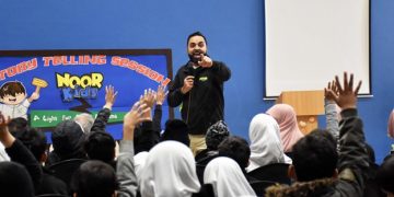 Islamic Religious Education in Europe and America